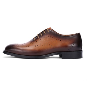 Nouvelles Chaussures Brogue en Cuir Véritable Faites à la Main de Haute Qualité avec Logo Personnalisé, Respirantes, Légères et Confortables pour l'Automne, Idéales pour les Affaires et les Loisirs - Product Image 4