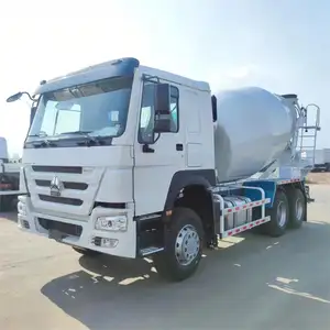 2024 SINOTRUK HOWO 6x4 8 10 Caminhão betoneira de caminhão cúbico com tambor para venda