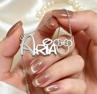 Collier personnalisé avec nom en lettre de dessin animé, en acier inoxydable plaqué or, bijoux de mode, chaîne avec pendentif personnalisé