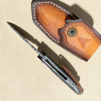 Couteau pliant tactique personnalisé en acier Damas VG10 avec manche en bois pour la survie en plein air, couteau de poche avec étui en cuir