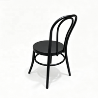Chaise d'événement à cadre métallique noir mat, style Thonet incurvé, dossier en anneau, base en anneau, mobilier de fête