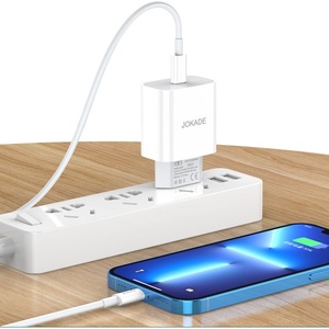 Cargador USB Tipo C Jokade de 27W con Carga Rápida, Adaptador de Pared Blanco para Teléfonos y Tabletas - Product Image 6