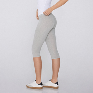 Leggings de <span class=keywords><strong>yoga</strong></span> capri taille haute en <span class=keywords><strong>coton</strong></span> léger et tendance pour femmes - Product Image 5