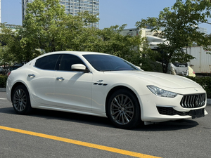 Guazi Precio Barato <span class=keywords><strong>Maserati</strong></span> <span class=keywords><strong>Ghibli</strong></span> 2,0 Coche Usado RWD 5 Asientos - Product Image 2