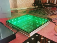 Dalles de sol LED à effet abysse 3D, éclairage de scène miroir RGB, panneaux modulaires, télécommande sans fil pour DJ et discothèque