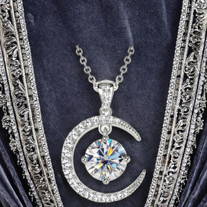 Collier pendentif lune avec pierre de moissanite ronde, en argent 925 plaqué rhodium, bijoux de mode pour femme, chaîne maille gourmette - Product Image 3