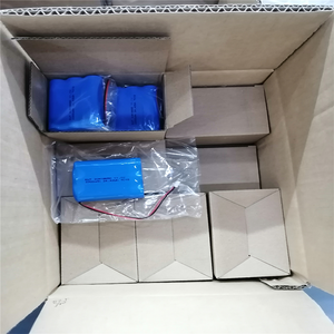 Batteria agli ioni di litio 18650 11.1V 2200mAh per barca Drone - Product Image 6