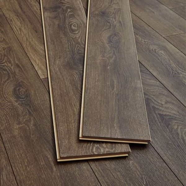 สีน้ำตาล