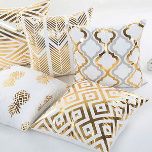 Copricuscino stampato in lamina dorata con cerniera 18x18 pollici casa di cavalli, fodera per cuscino di mobili morbidi/ - Product Image 1