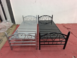 Lit simple en métal à tube carré en acier noir robuste en fer forgé <span class=keywords><strong>pas</strong></span> <span class=keywords><strong>cher</strong></span> - Product Image 5