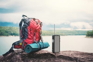 Cao 16000mAh khẩn cấp Hand Crank đài phát thanh LED Đèn pin sạc điện thoại SOS báo động AM FM noaa xách tay Survival Cable 9V USA chủ - Product Image 3