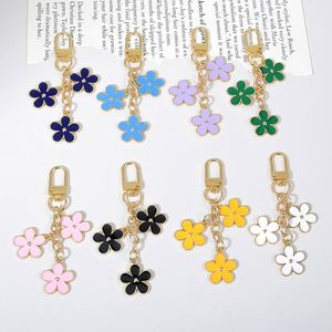 Kawaii Metal Flower Keychain Minimalist Enamel Floral <b>Keyring</b> Elegant Bag <b>Charm</b> Key Accessory Perfect Gift for Women & Girls - Product Image 1