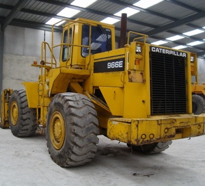 USED 966E <b>CHEAP</b> PRICE HIGH QUALITY FRONT WHEEL LOADER with HIGH LOAD MOMENT FPT ENGINE 4.5m <b>BUCKET</b> CAPACITY JAPAN MAKE - Product Image 1