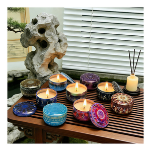 Set de Regalo de Velas Tranquilidad en Lata Compacta, Mezcla de Soja para Aromaterapia, Colección Boutique Festiva, Selección de Lujo - Product Image 5