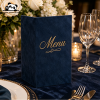 Porte-menu de restaurant de luxe personnalisé en daim avec dorure à chaud, couverture de menu en velours rose nuit