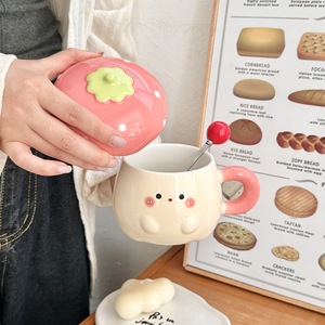 Mug en céramique Lelyi Ins Cartoon Cute Girly Heart avec couvercle, tasse à café créative de petite taille et fraîche de grande valeur - Product Image 6