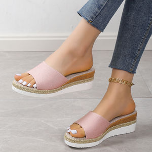 Sandalias de tacón inclinado para mujer, de verano, de suela gruesa, tacón medio, estilo boca de pez, de una tira, frescas, para playa - Product Image 5