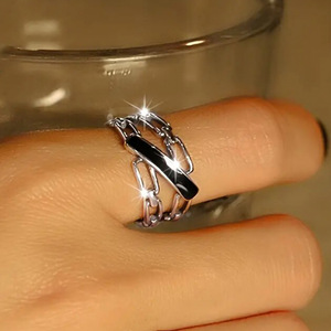 Anello Geometrico A109 in Onice Nero con Fissaggio a Tensione, Gioiello Unisex da Regalo - Product Image 3