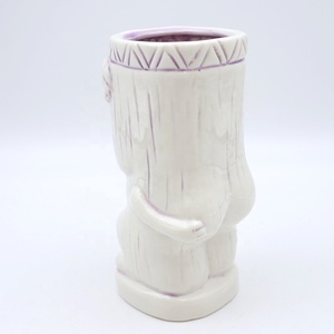 Copos de coquetel tropicais para bar havaiano personalizados de alta qualidade, caneca tiki engraçada de cerâmica branca e roxa para coçar a testa e o rabo grande - Product Image 6
