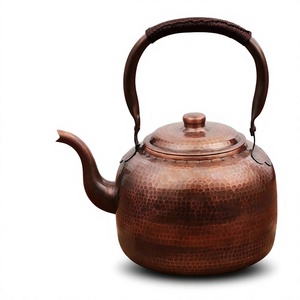 Bouilloire en cuivre pur antique avec poignée et couvercle, bienfaits ayurvédiques pour la santé, bouilloires pour servir le thé et le café à la maison, en cuisine ou sur la table - Product Image 2