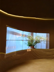 Écran d'affichage OLED flexible incurvé de 55/65/77 pouces, écran 4K pliable, prise en charge de la jonction illimitée - Product Image 1