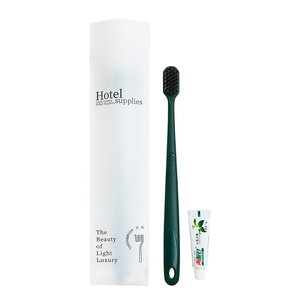 Ensemble d'articles de toilette jetables de luxe en gros pour les séjours à domicile, comprenant une brosse à dents, des chaussons, un peigne, du savon, impression personnalisée - Product Image 4