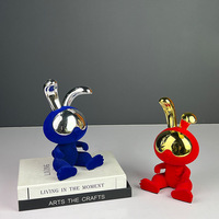 Vente en gros de figurines décoratives métalliques de lapin astronaute mignon, accessoires d'affichage intérieur pour magasin