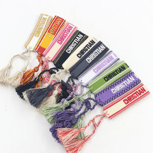 Pulsera de Cuerda Trenzada de Colores Hecha a Mano Ajustable con Logotipo Personalizado Bordado Correa de Amistad Trenzada Unisex - Product Image 1