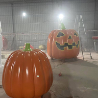 Décoration d'Halloween : Sculpture de maison citrouille en résine personnalisée, Statue en fibre de verre, Arche géante citrouille d'extérieur, Grande décoration citrouille squelette d'extérieur