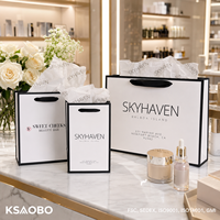 Sac en papier personnalisé avec logo pour vêtements, sac de shopping blanc de luxe avec poignée en ruban pour boutique, vente en gros
