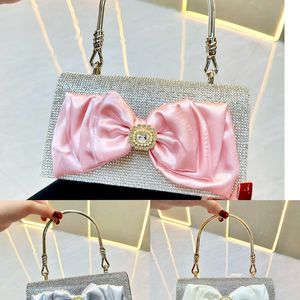 <span class=keywords><strong>Bolsa</strong></span> <span class=keywords><strong>de</strong></span> Celofán Transparente Reutilizable <span class=keywords><strong>de</strong></span> Material PU con Diseño <span class=keywords><strong>de</strong></span> Diamantes Holográficos para Regalos <span class=keywords><strong>de</strong></span> Boda, Cumpleaños, Pequeña, <span class=keywords><strong>de</strong></span> Fábrica China - Product Image 5