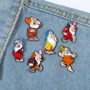 Großhandel anpassen Cartoon Film Charakter Zwerge Legierung Brosche Mode Neuankömmling Emaille Anstecknadel - Product Image 2