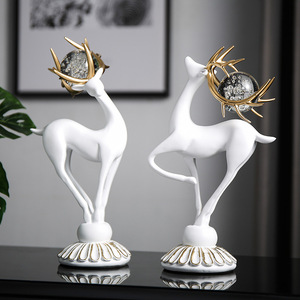 Figuras de Animales Artificiales de Poliresina Personalizadas, Pintadas a Mano, Realistas, Estatuas de Ciervos Navideños de Resina, Coleccionables de Arte para el Hogar - Product Image 6
