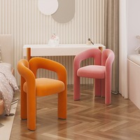 Chaise de salle à manger nordique de luxe pour la maison chaise de bureau moderne simple pour habiller le maquillage ou l'utilisation de salon de manucure