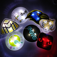 Badge LED clignotant en résine acrylique époxy avec logo personnalisé pour concerts, publicité, festivals, fournitures de fête, cadeau promotionnel