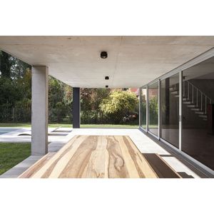 Villa moderne à ossature légère en acier, design extérieur avec base en béton et revêtement noir pour usage résidentiel - Product Image 2