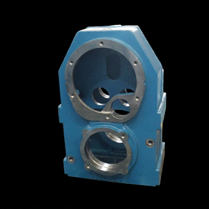 Boîtier de boîte de vitesses usiné par CNC, certifié ISO de haute qualité, fabriqué par Vartis Engineering - Product Image 1