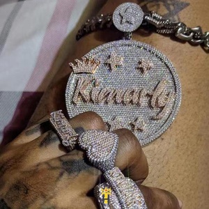 Hip Hop bijoux hommes lettre <span class=keywords><strong>nom</strong></span> <span class=keywords><strong>logo</strong></span> initial pendentif glacé personnalisé rond entièrement cz bling lettre pendentif collier - Product Image 1