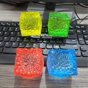 Jouet anti-stress en forme de cube de maltose transparent en nid d'abeille, jouet sensoriel en cristal à récupération lente - Product Image 1