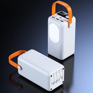 Batterie externe haute capacité 70000 mAh avec câbles, lampe torche, charge rapide 22,5 W, chargeur de téléphone portable portable 60000 mAh - Product Image 4