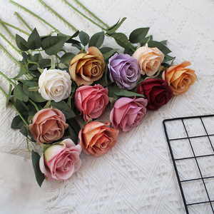 Silk Simulation Single Branch Lover Rose European Style Retro Flower Arrangement Photography Props Home Decoration Wedding - Product Image 1