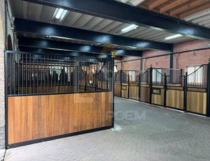 Özelleştirilmiş seesee3 * 3m sıcak satış at ahır atlı at standart at istikrarlı durak at ahır istikrarlı çatı ile - Product Image 5