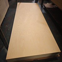 Panneaux de contreplaqué en bois dur de première qualité Xinger au design moderne, Okoume, Bintangor, Pin, Bouleau, normes d'émission de formaldéhyde E1, garantie 1 an