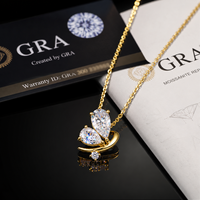 Collier en or jaune 14 carats composé de pierres taillées en goutte d'eau, orné de moissanite en forme de lune et de papillon, bijoux fins