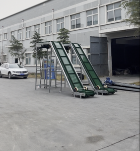 Máy vận chuyển băng tải góc nghiêng cao, băng tải cao su chống trơn trượt dùng cho việc cấp liệu silo ngũ cốc - Product Image 3
