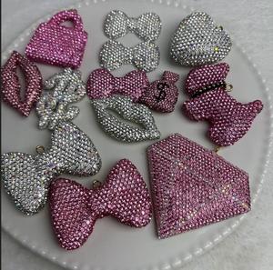 Coque de téléphone en résine et argile, style Kawaii Bling, avec nœud, cœur et lèvres, pour la décoration et les accessoires de charme - Product Image 3