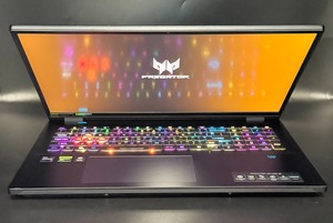 Ordinateur portable Acer Predator <span class=keywords><strong>Helios</strong></span> 18 RTX 4080 d'occasion en bon état, processeur Intel Core i9 de 14e génération - Product Image 5