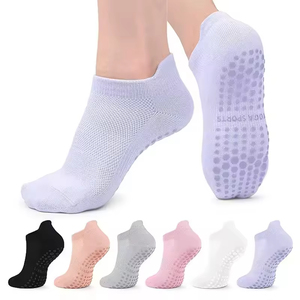 High Quality Custom Logo Women's Yoga Pilates Grip <b>Socks</b> Non Slip Anti Slip Gym Yoga <b>Socks</b> Wholesale - Product Image 2