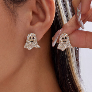Boucles d'oreilles fantômes mignonnes Rinhoo pour femmes, entièrement ornées de strass AB, boucles d'oreilles fantômes de dessin animé pour <span class=keywords><strong>Halloween</strong></span>, avec pompon en cristal, bijoux de mode pour soirée - Product Image 4