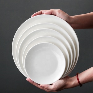 Ensemble d'assiettes à dîner en céramique blanche moderne, compatibles micro-ondes et lave-vaisselle, plats ronds - Product Image 1